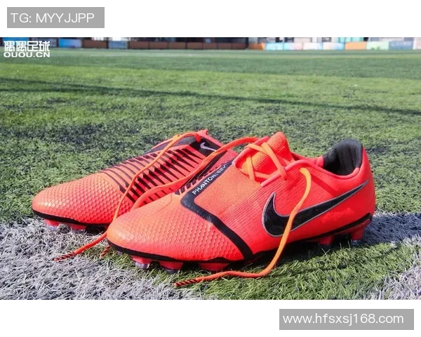全新设计释放速度与力量球星专属足球鞋助力冠军之路